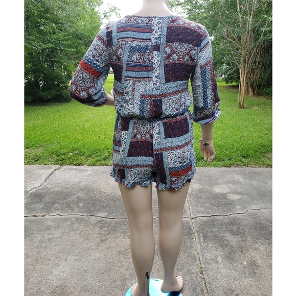 Romper - Picture 2 of 4